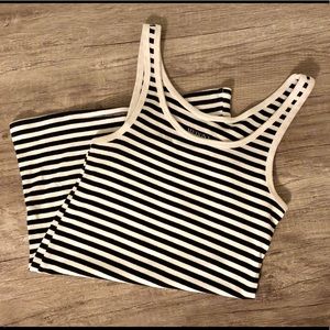 Black & White Merona Tank Top. Size- Small. (EUC)